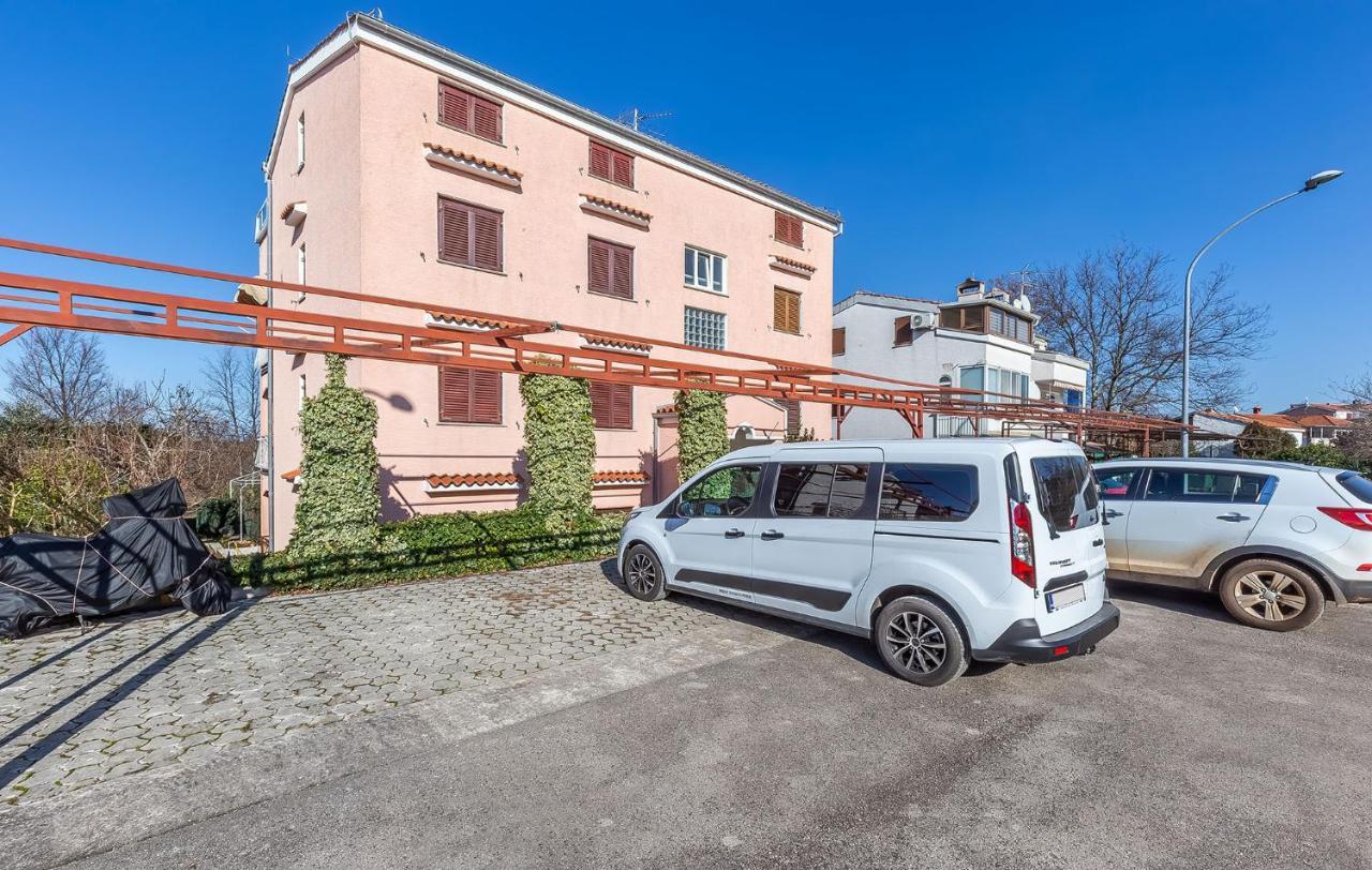 Sea View Apartment - Roberto Πόρετς Εξωτερικό φωτογραφία